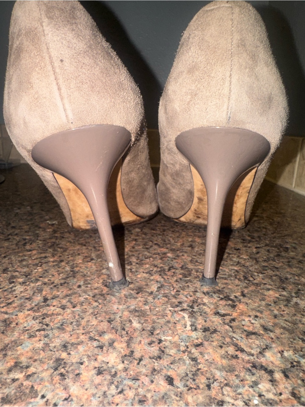 Jimmy Choo vintage Taupe Suede Pointed-Toe Pumps - Picture 5 of 7